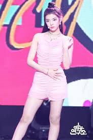Pin By Jane On Itzu Itzu Itzy Kpop Girls Stage Outfits