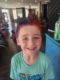 Hello Fulton! My name is Tristan, some of you all may know me already. I'm  a barber formerly based in Jefferson City, but I am pleased to announce I  will be cutting