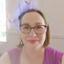 Diana Elmore's Instagram, Twitter & Facebook