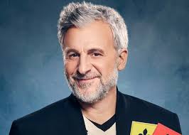 Voici ce que Patrick Huard pense des participants de LOL: Qui rira le  dernier?