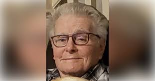 Rhonda Mccallum's Instagram, Twitter & Facebook