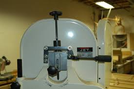 Changing the bandsaw blade on the dake johnson j saw. Changing Blades On The 14 Bandsaw 9 Steps With Pictures Instructables