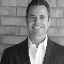 Toni Mays (@_tonimays)