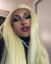 Yvette Stone (@theyvettestone) • Instagram photos and videos