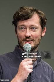 32 Photos & High Res Pictures