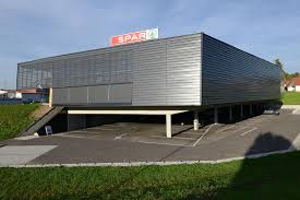 Domico Metallfassade Planum Wirtschaftlichkeit Dauerhaftigkeit Und Asthetik Dafur Steht Die Planum Fassade Metallfassade Fassade