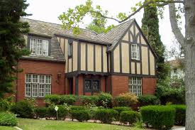Tudor revival and english cottage style. Roots Of Style The Indelible Charm Of American Tudors