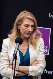 Charline vanhoenacker fait partie du « bataillon de belges » qui a pris ses quartiers chez france inter, le charline vanhoenacker anime également en duo avec alex vizorek l'émission de télévision. Sibyle Veil Wikipedia