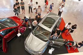 Check spelling or type a new query. Ini Cara Jurujual Masukkan Kereta Pameran Ke Dalam Pusat Membeli Belah