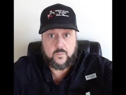 The Curse of Oak Island: Portuguese