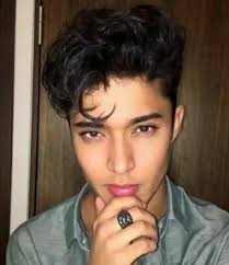 Scarlett cuevas (@Eca_cuevas)