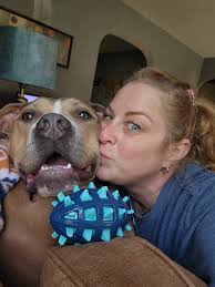 There's is nothing better than coming home to my bookie everyday♥️