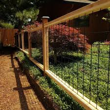 See more ideas about hog wire fence, fence, backyard fences. I Built My First Hog Wire Fence And I Think It Turned Out Great It Was Tricky Keeping All The Lines S Diy Backyard Fence Pool Landscape Design Backyard Fences