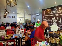 Siapa yang tak kenal restoran yang agak terkjenal di daerah yong peng johor ni. Kafe Kari Kambing 41 Hari Home Facebook