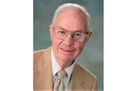 Abigail Helms's Instagram, Twitter & Facebook