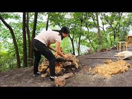 南方小蓉 我隱居在深山裏 徒手砌了一個古樸的土竈頭 只為在山裏做飯更方便 youtube life village countryside