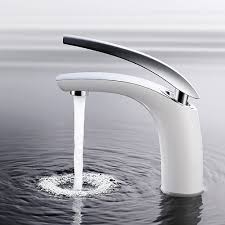 Miscelatori termostatici, in cui si può decidere la temperatura a cui l'acqua viene erogata. Rubinetto Bianco Rubinetto Per Vasca Da Bagno Miscelatore Per Vasca Cromo Rubinetto Per Vasca Rubinetto Per Lavabo Lavabo Miscelatore Monocomando Per Bagno Arcorafaucet