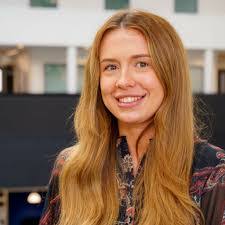 Danielle Noble's Instagram, Twitter & Facebook