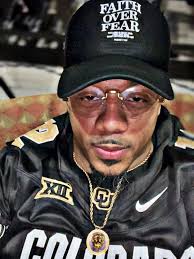 Go get the merch… @malrender OUT NOW!! LINK in story!!! #Render  #malachiFrender #4mal #merch #shop #gear #collegefootball #ncaa