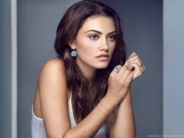 Phoebe jane elizabeth tonkin (born 12 july 1989) is an australian actress and model.she is best known for portraying cleo sertori in h 2 o: Phoebe Tonkin Fashion Model Actress E7 Wallpapers Desktop Background