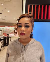 Prom 2025 for @caitlyn._flowers Smokey red lip glam using all @maccosmetics  ✨️ 💄🩶 #prom2025 #prommakeup #glam #maccosmetics