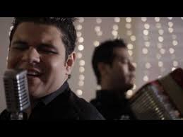 ME ENAMORO MÁS DE TI