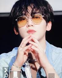 210816] [ Oui Are Friend s2 Ep.4 ] cheeks full of food + pouting lips  cuteness !!! 😭😭