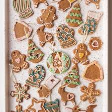 Gingerbread Cookies With Ombre Buttercream Salted Honey Gingerbread Cookies Gingerbread Cookies