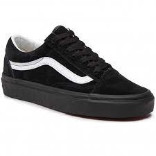The shoe was the first to feature the classic vans side strip that is highly recognizable today. Turnschuhe Vans Old Skool Vn0a4u3b18l1 Pig Suede Black Black Turnschuhe Halbschuhe Damenschuhe Eschuhe De