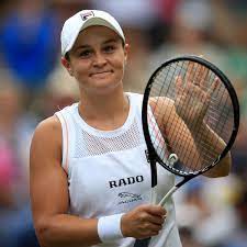 Ash barty embraces carla suarez navarro. Fxl 2w Xt E5hm