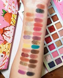 Amorus Cake Pop Is A Delicious Palette Featuring Bold Shimmer Eyeshadow Shades And Essential Mattes In A Rich Pop Makeup Eyeshadow Pallette Shimmer Eyeshadow