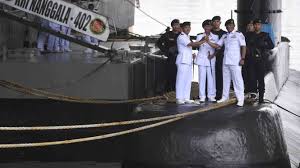 Panglima tni marsekal hadi tjahjanto mengatakan kepada reuters bahwa indonesia meminta bantuan australia dan singapura. Mengenal Sosok Letkol Laut Heri Komandan Kri Nanggala 402
