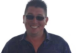 Glenn Agnew's Instagram, Twitter & Facebook