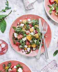 Salade Roquette Melon Pasteque Feta Et Menthe Pour 4 Personnes Recettes Elle A Table Recette Salade Roquette Idee Salade Salade Originale