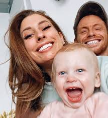 Check spelling or type a new query. Stacey Solomon Fights Back Tears With Baby Son Rex As They Applaud Nhs Workers Mirror Online