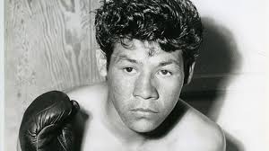 Juan Zurita, la leyenda del boxeo que perdió un campeonato por un balazo en  la mano