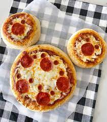 Mickey Mouse Homemade Pizza Recipe Recipe Homemade Pizza Pizza Recipes Pizza Recipes Homemade