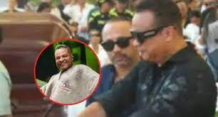 Juan Manuel Geles, hermano de Ómar Geles, se quebró en las exequias del  cantante