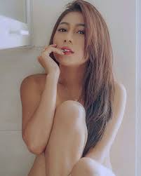 Yohanna Bugil - 9 photos