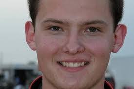 Kyle Leake's Instagram, Twitter & Facebook