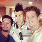 Shelley Redman's Instagram, Twitter & Facebook