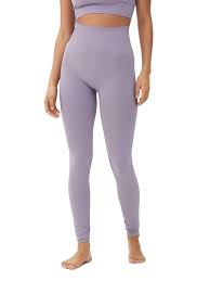 They've ones for ordinary humans and tall folks. 24 Best Yoga Leggings And Yoga Pants For Women 2021