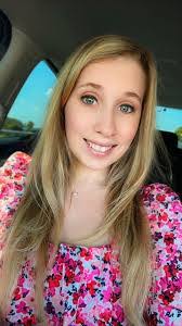 Lisa Hersey's Instagram, Twitter & Facebook