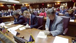 Those state electors in turn voted for a new president and vice president on december 19, 2016. The Electoral College How Presidents Are Elected Abc News