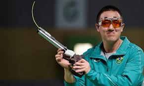 Ouvia a torcida e me sentia muito bem”, diz Felipe Wu, prata no tiro