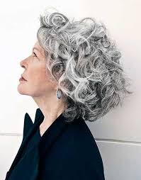 Wavy gray stacked bob is a good choice if you want to metallic and unique colors. Must See 25 Bilder Von Haarschnitte Grau Short Curly Hairstyles For Women Hair Styles Beautiful Gray Hair