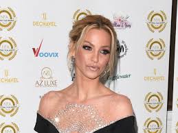 As a singer, sarah harding used to prefer straight emo type haircuts styles. Sarah Harding Girls Aloud Singer Diagnosed With Breast Cancer The Independent The Independent