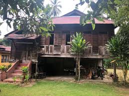 Harap kampung budaya terengganu ni boleh jadi contoh ikutan untuk negeri lain. Kayu Rumah Lama Home Furniture Others On Carousell