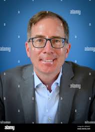 Berlin hochbahn hi-res stock photography and images