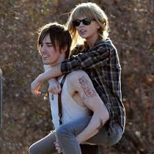 Taylor swift blue see through shirt. Taylor Swift Gets A Ride From Reeve Carney Uinterview
